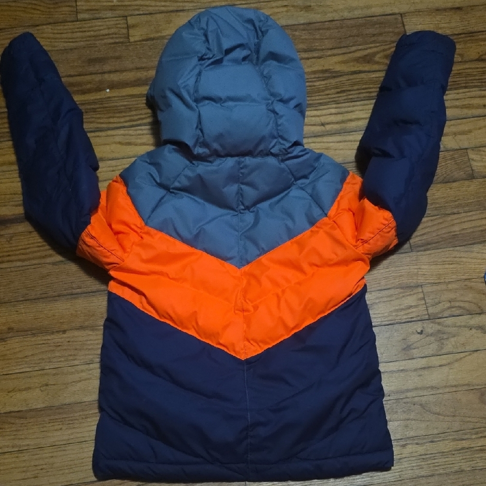 Nike Youth Puffer Jacket in Orange and Navy - Picture 2 of 3